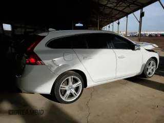 2016 Volvo V60 T5 Premier with VIN YV1612SK2G1309520, listed as a Copart auction lot 85510154 with 114,602 mi miles and Salvage Title. Bid and sale history available at carsss.com. Image 3.