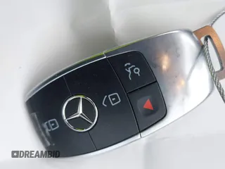 2020 Mercedes-Benz C 300 с VIN WDDWF8DB5LR539187, выставлен на аукционе IAAI как лот 42290441 с пробегом 19 669 миль миль и . История ставок и продаж доступна на DreamBid. Изображение 11.