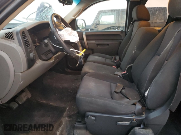 2010 Chevrolet Silverado 1500 LS with VIN 1GCSCREA7AZ264836, listed as a Copart auction lot 88660905 with 249,565 mi miles and Clean Title. Bid and sale history available at carsss.com. Image 7.