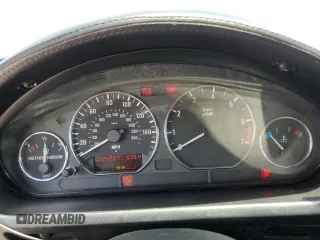 2001 BMW Z3 3.0 z VIN WBACN534X1LJ55047, wystawiony jako Copart lot #67325994 z przebiegiem 22 425 mil mil oraz Szkody całkowita. Historia ofert i sprzedaży dostępna na DreamBid. Obrazek 9.