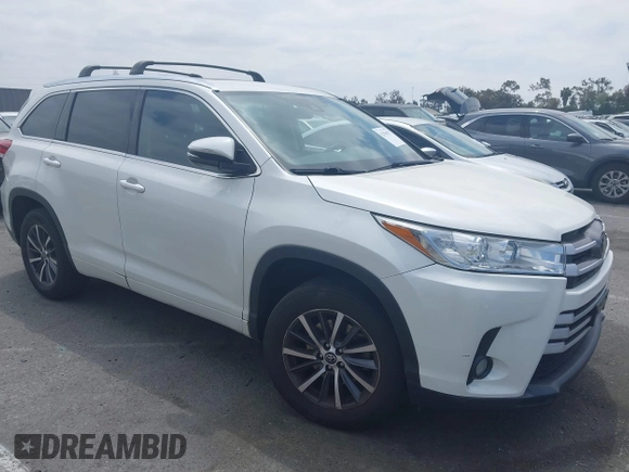 2018 Toyota Highlander SE with VIN 5TDKZRFH7JS546793, listed as a IAAI auction lot 42156937 with 59,181 mi miles and . Bid and sale history available at DreamBid. Image 1.