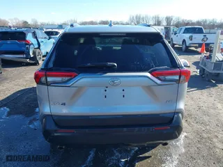 2021 Toyota RAV4 LE with VIN 2T3H1RFV1MC099020, listed as a IAAI auction lot 41708543 with 83,347 mi miles. Bid and sale history available at carsss.com. Image 16.