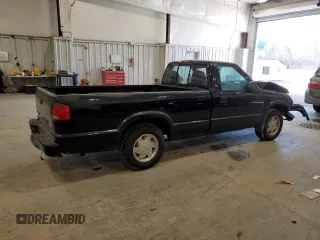 2003 GMC Sonoma SLS with VIN 1GTCS14X938267079, listed as a Copart auction lot 89083215 with 146,335 mi miles and Clean Title. Bid and sale history available at carsss.com. Image 3.
