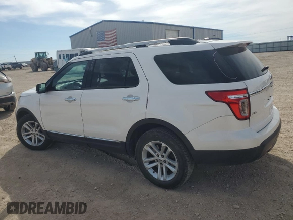 2015 Ford Explorer XLT with VIN 1FM5K7D88FGC04680, listed as a Copart auction lot 50348775 with 104,815 mi miles and Salvage Title. Bid and sale history available at DreamBid. Image 2.