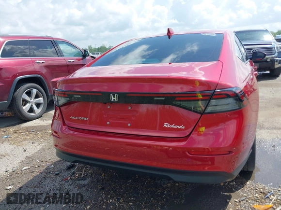2024 Honda Accord LX z VIN 1HGCY1F23RA010647, wystawiony jako IAAI lot #42082178 z przebiegiem 26 514 mil mil oraz . Historia ofert i sprzedaży dostępna na DreamBid. Obrazek 16.