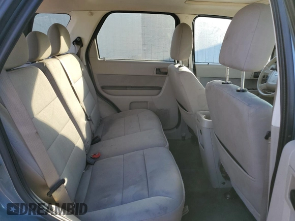 2011 Ford Escape Hybrid z VIN 1FMCU4K35BKB58210, wystawiony jako Copart lot #42141165 z przebiegiem 175 636 mil mil oraz Nie do naprawy • Non repairable. Historia ofert i sprzedaży dostępna na DreamBid. Obrazek 11.