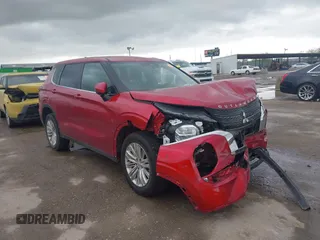 2023 Mitsubishi Outlander ES z VIN JA4J3TA87PZ027620, wystawiony jako IAAI lot #41900551 z przebiegiem 46 477 mil mil oraz . Historia ofert i sprzedaży dostępna na DreamBid. Obrazek 1.