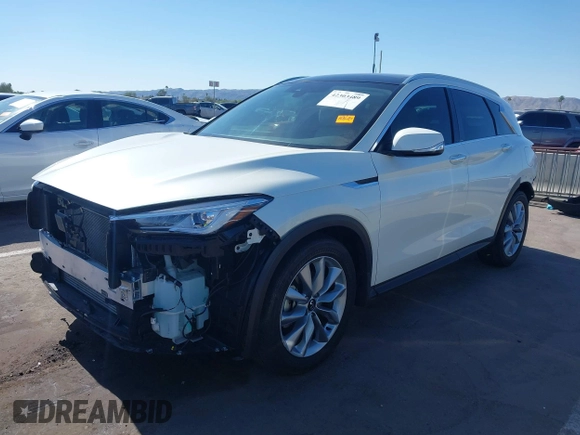 2020 Infiniti QX50 Luxe z VIN 3PCAJ5M38LF102168, wystawiony jako IAAI lot #42303489 z przebiegiem 24 910 mil mil oraz . Historia ofert i sprzedaży dostępna na DreamBid. Obrazek 18.