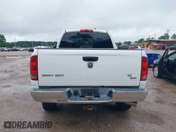 2006 Dodge 2500 SLT z VIN 3D7KS28C36G230672, wystawiony jako IAAI lot #42396365 z przebiegiem 190 519 mil mil oraz . Historia ofert i sprzedaży dostępna na DreamBid. Obrazek 17.