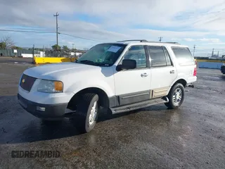 2004 Ford Expedition Special Service with VIN 1FMRU15W04LA07318, listed as a IAAI auction lot 41522727 with 231,051 mi miles. Bid and sale history available at carsss.com. Image 18.