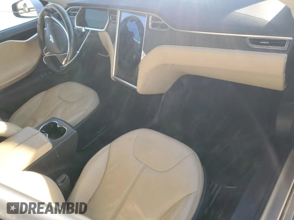 2013 Tesla Model S z VIN 5YJSA1DNXDFP04134, wystawiony jako Copart lot #87444944 z przebiegiem Nie podano mil oraz Czysty tytuł • Clean title. Historia ofert i sprzedaży dostępna na DreamBid. Obrazek 8.