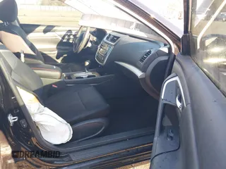 2017 Nissan Altima SR with VIN 1N4AL3AP0HN361273, listed as a IAAI auction lot 41583479 with 71,846 mi miles and . Bid and sale history available at carsss.com. Image 5.