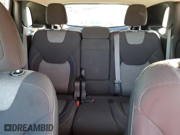 2018 Jeep Cherokee Latitude Tech Connect with VIN 1C4PJMCB9JD541087, listed as a Copart auction lot 86694734 with 124,072 mi miles and Non Repairable. Bid and sale history available at carsss.com. Image 10.