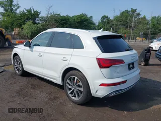 2021 Audi Q5 Premium Plus z VIN WA1BAAFYXM2050028, wystawiony jako IAAI lot #42479898 z przebiegiem 39 015 mil mil oraz . Historia ofert i sprzedaży dostępna na DreamBid. Obrazek 3.