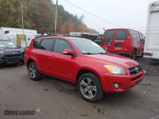 2011 Toyota RAV4 Sport with VIN JTMRF4DV2B5049788, listed as a IAAI auction lot 40578883 with 203,848 mi miles. Bid and sale history available at carsss.com. Image 1.