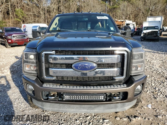 2015 Ford F-350 Lariat with VIN 1FT8W3DT3FEB28770, listed as a Copart auction lot 43983105 with 112,762 mi miles and Salvage title. Bid and sale history available at DreamBid. Image 5.