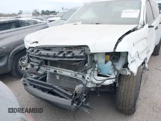 2021 GMC Canyon 2WD Elevation Standard with VIN 1GTG5BEN5M1208276, listed as a IAAI auction lot 41543827 with 68,761 mi miles. Bid and sale history available at carsss.com. Image 6.