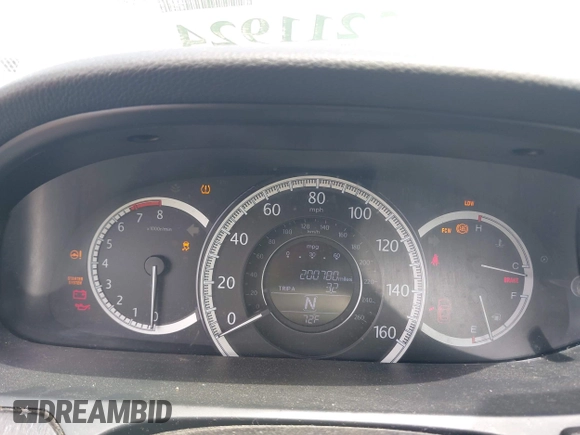 2015 Honda Accord EX-L with VIN 1HGCR2F84FA113871, listed as a IAAI auction lot 42211924 with 200,700 mi miles and . Bid and sale history available at DreamBid. Image 7.