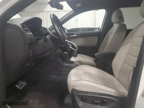 2020 Volkswagen Tiguan SEL Premium R-Line with VIN 3VV4B7AX9LM139031, listed as a Copart auction lot 80739964 with 72,415 mi miles and Salvage Title. Bid and sale history available at carsss.com. Image 7.