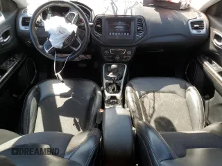 2018 Jeep Compass Latitude с VIN 3C4NJDBB5JT162526, выставлен на аукционе Copart как лот 58765215 с пробегом 63 924 миль миль и Списание • Salvage title. История ставок и продаж доступна на DreamBid. Изображение 8.