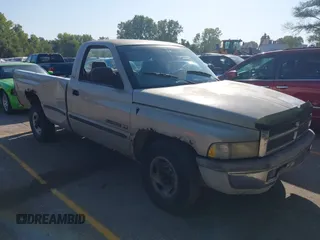 1999 Dodge Ram 2500 with VIN 3B7KC26Z0XM520322, listed as a IAAI auction lot 40486572 with 193,207 mi miles. Bid and sale history available at carsss.com. Image 1.