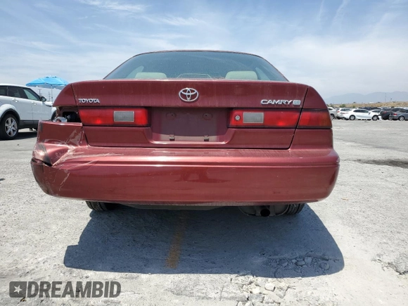 1999 Toyota Camry LE z VIN JT2BG22K6X0274398, wystawiony jako Copart lot #57263795 z przebiegiem 202 944 mil mil oraz Szkoda całkowita • Salvage title. Historia ofert i sprzedaży dostępna na DreamBid. Obrazek 6.