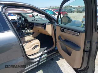 2021 Porsche Cayenne S with VIN WP1AB2AY8MDA28690, listed as a IAAI auction lot 42333167 with 39,489 mi miles and . Bid and sale history available at DreamBid. Image 5.