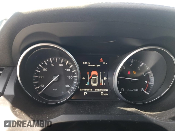2014 Land Rover Range Rover Evoque Pure Plus with VIN SALVP2BG3EH895993, listed as a Copart auction lot 56411675 with 82,755 mi miles and Salvage title. Bid and sale history available at DreamBid. Image 9.