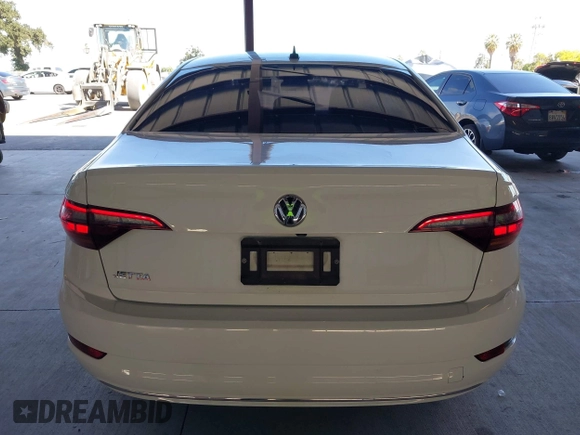 2019 Volkswagen Jetta S с VIN 3VWC57BU1KM249749, выставлен на аукционе IAAI как лот 42332100 с пробегом 128 620 миль миль и . История ставок и продаж доступна на DreamBid. Изображение 16.
