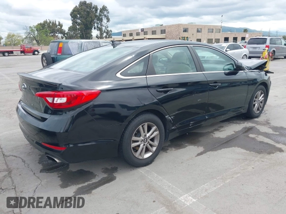 2016 Hyundai Sonata SE with VIN 5NPE24AFXGH401286, listed as a IAAI auction lot 41969686 with 134,592 mi miles and . Bid and sale history available at carsss.com. Image 4.