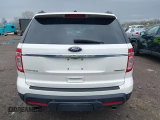 2015 Ford Explorer Limited with VIN 1FM5K7F85FGC60203, listed as a IAAI auction lot 41910664 with 111,100 mi miles and . Bid and sale history available at carsss.com. Image 17.