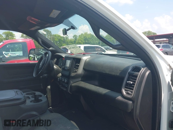 2022 Ram 2500 Tradesman with VIN 3C6UR4HJ5NG389157, listed as a IAAI auction lot 42596760 with 79,914 mi miles and . Bid and sale history available at DreamBid. Image 5.