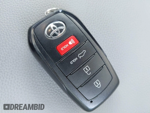 2025 Toyota Camry LE z VIN 4T1DAACK9SU518259, wystawiony jako IAAI lot #42225124 z przebiegiem 222 mil mil oraz . Historia ofert i sprzedaży dostępna na DreamBid. Obrazek 11.