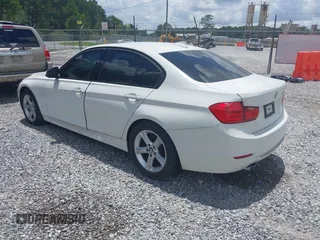 2013 BMW 3 Series 328i с VIN WBA3A5G59DNP23439, выставлен на аукционе IAAI как лот 42387526 с пробегом 178 524 миль миль и . История ставок и продаж доступна на DreamBid. Изображение 3.