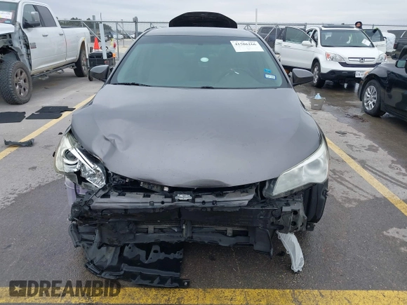 2017 Toyota Camry XLE with VIN 4T1BF1FK2HU669201, listed as a IAAI auction lot 41586166 with 158,552 mi miles. Bid and sale history available at carsss.com. Image 6.