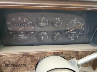 1984 Chevrolet El Camino z VIN 1GCCW80H5ER121402, wystawiony jako Copart lot #45208185 z przebiegiem 1 617 mil mil oraz Czysty tytuł • Clean title. Historia ofert i sprzedaży dostępna na DreamBid. Obrazek 9.