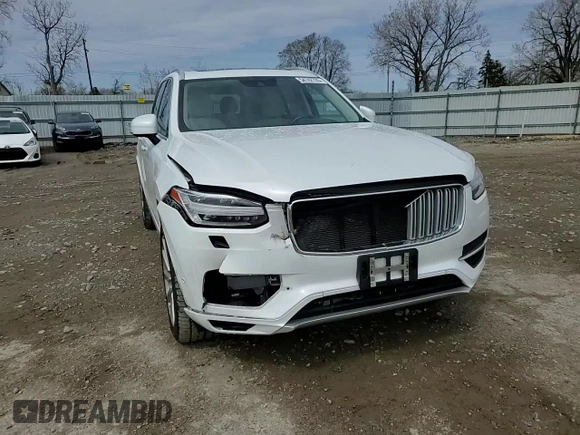 2017 Volvo XC90 Inscription с VIN YV4A22PL1H1186161, выставлен на аукционе Copart как лот 54742725 с пробегом 74 124 миль миль и Списание • Salvage title. История ставок и продаж доступна на DreamBid. Изображение 14.