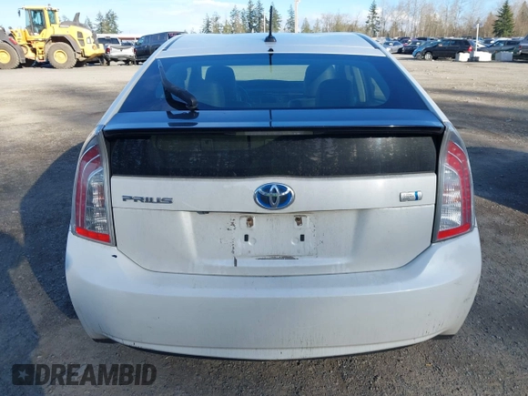 2015 Toyota Prius Four with VIN JTDKN3DU9F0471369, listed as a IAAI auction lot 41725887 with 161,489 mi miles. Bid and sale history available at carsss.com. Image 17.