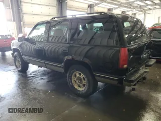 1996 GMC Yukon with VIN 1GKEK13R7TJ745251, listed as a Copart auction lot 71186194 with 222,912 mi miles and Clean Title. Bid and sale history available at carsss.com. Image 2.