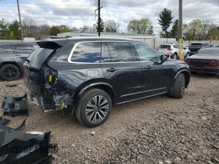 2020 Volvo XC90 Momentum with VIN YV4102PK4L1571266, listed as a Copart auction lot 52499025 with 57,210 mi miles and Salvage Title. Bid and sale history available at DreamBid. Image 3.