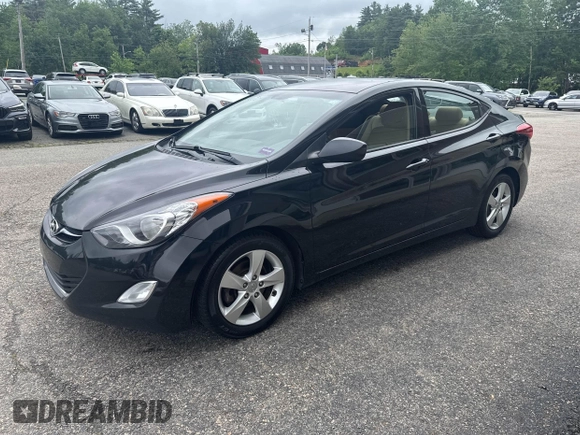 2013 Hyundai Elantra GLS с VIN KMHDH4AE5DU859798, выставлен на аукционе IAAI как лот 42521558 с пробегом 195 664 миль миль и . История ставок и продаж доступна на DreamBid. Изображение 2.