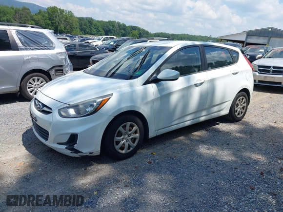 2012 Hyundai Accent GS z VIN KMHCT5AE4CU016044, wystawiony jako IAAI lot #42803906 z przebiegiem 168 824 mil mil oraz . Historia ofert i sprzedaży dostępna na DreamBid. Obrazek 2.