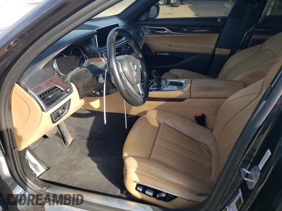 2016 BMW 7 Series 750i с VIN WBA7F0C53GGL99425, выставлен на аукционе Copart как лот 59640465 с пробегом Не указан миль и Чистый • Clean title. История ставок и продаж доступна на DreamBid. Изображение 7.