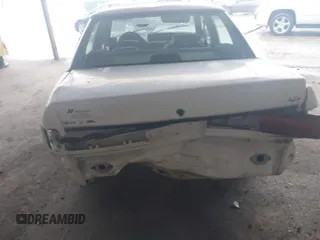 1992 Ford Tempo z VIN 1FACP36X3NK192367, wystawiony jako IAAI lot #42091509 z przebiegiem 91 550 mil mil oraz . Historia ofert i sprzedaży dostępna na DreamBid. Obrazek 11.