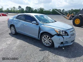 2013 Chevrolet Malibu LTZ with VIN 1G11H5SA2DU114542, listed as a IAAI auction lot 41441051 with 170,995 mi miles. Bid and sale history available at carsss.com. Image 1.