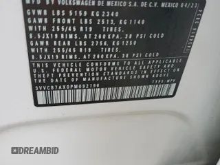 2023 Volkswagen Tiguan SE R-Line Black z VIN 3VVCB7AX0PM092196, wystawiony jako Copart lot #53115405 z przebiegiem 40 445 mil mil oraz Szkoda całkowita • Salvage title. Historia ofert i sprzedaży dostępna na DreamBid. Obrazek 14.