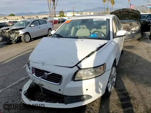 2009 Volvo S40 2.4L with VIN YV1MS390692447380, listed as a Copart auction lot 47226095 with 68,439 mi miles and Salvage Title. Bid and sale history available at carsss.com. Image 11.