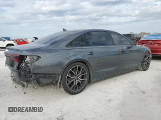 2020 Audi S8 z VIN WAU8SAF87LN001084, wystawiony jako Copart lot #41206014 z przebiegiem 43 631 mil mil oraz . Historia ofert i sprzedaży dostępna na DreamBid. Obrazek 3.