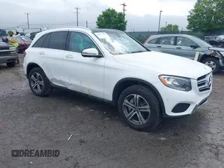 2018 Mercedes-Benz GLC 300 z VIN WDC0G4KB4JV060296, wystawiony jako IAAI lot #42177505 z przebiegiem 94 815 mil mil oraz . Historia ofert i sprzedaży dostępna na DreamBid. Obrazek 1.