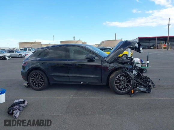 2018 Porsche Macan with VIN WP1AA2A50JLB09838, listed as a IAAI auction lot 42361463 with Not provided miles and . Bid and sale history available at DreamBid. Image 14.